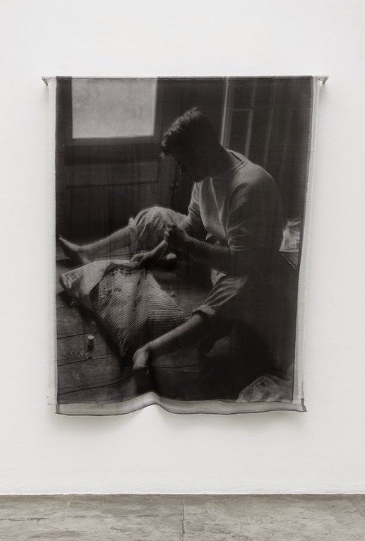 Rosangela_Renno-Sem-t-tulo-costura-da-série-Insólidos@Edouard_Fraipont