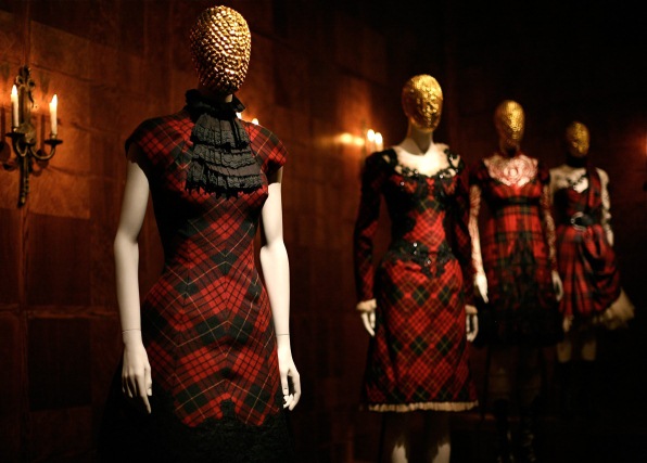 Alexander-McQueens-Savage-Beauty-exhibition