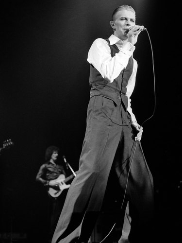David Bowie in Concert, Wembley, London, 1976 2