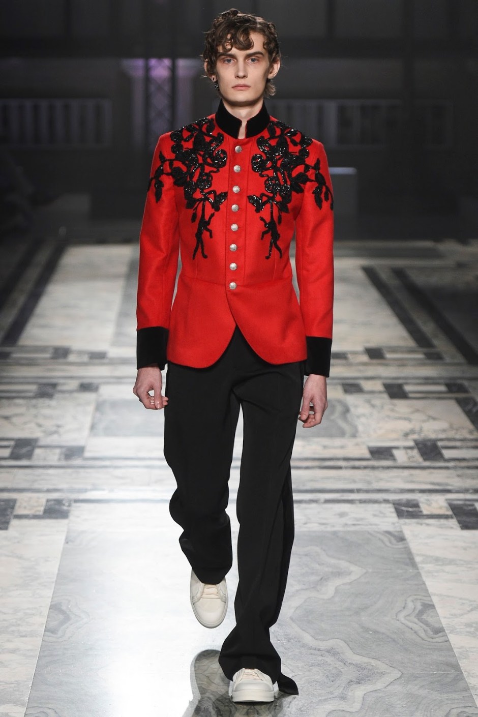 Alexander-McQueen-Men-Fall-2016-6