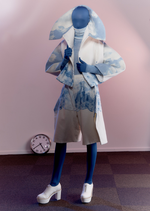 mode_kurosawa_akino_001_japon_jpg_6850_north_499x_white