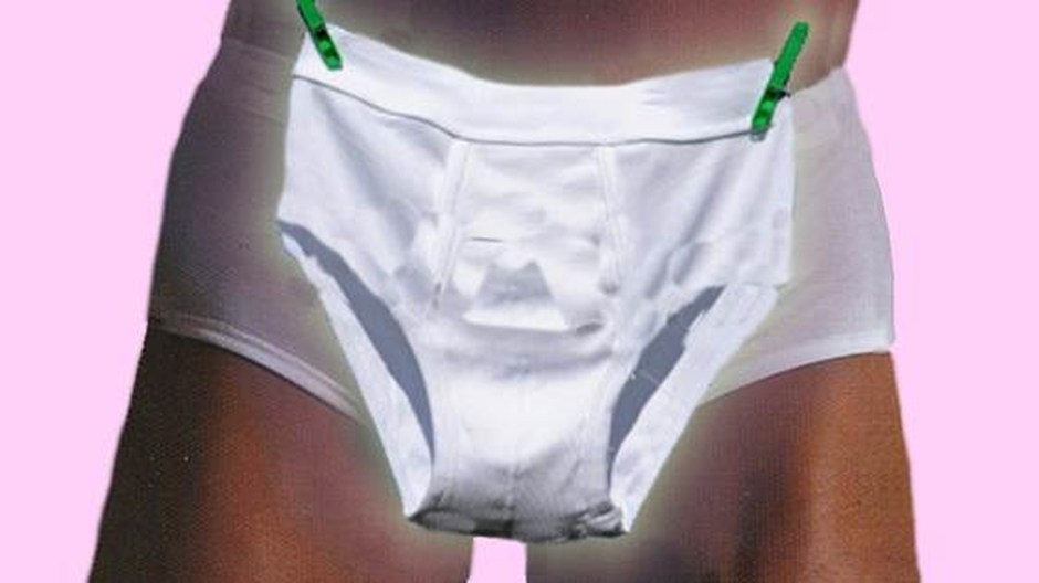 heather-phillipson-final-days,-multi-screen-hd-video,-2015-image-courtesy-the-artist-3_page_image_500