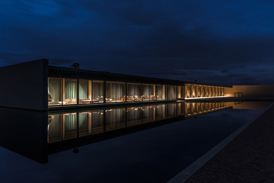 tom-ford-ranch-75-million-sale-03