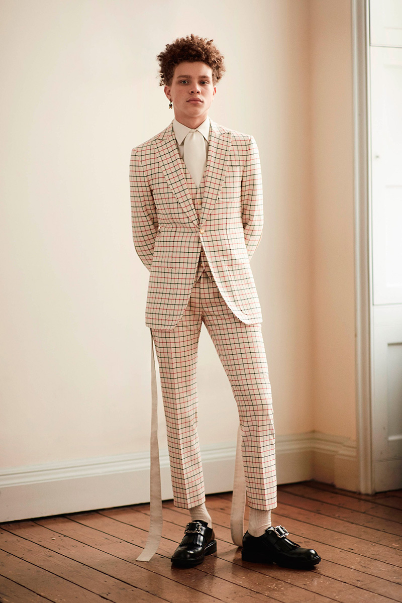 alexander-mcqueen_fw17_fy21