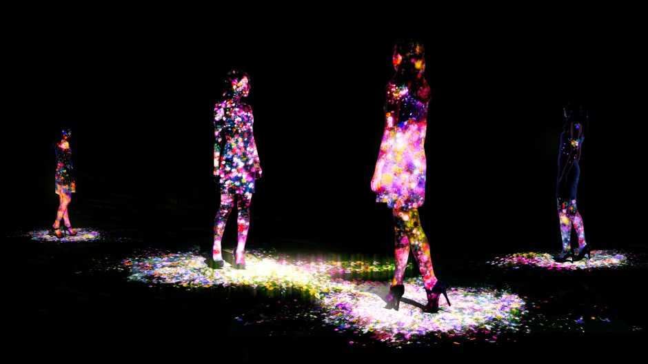 PACE LONDON Flowers on People_2_16-9.jpg