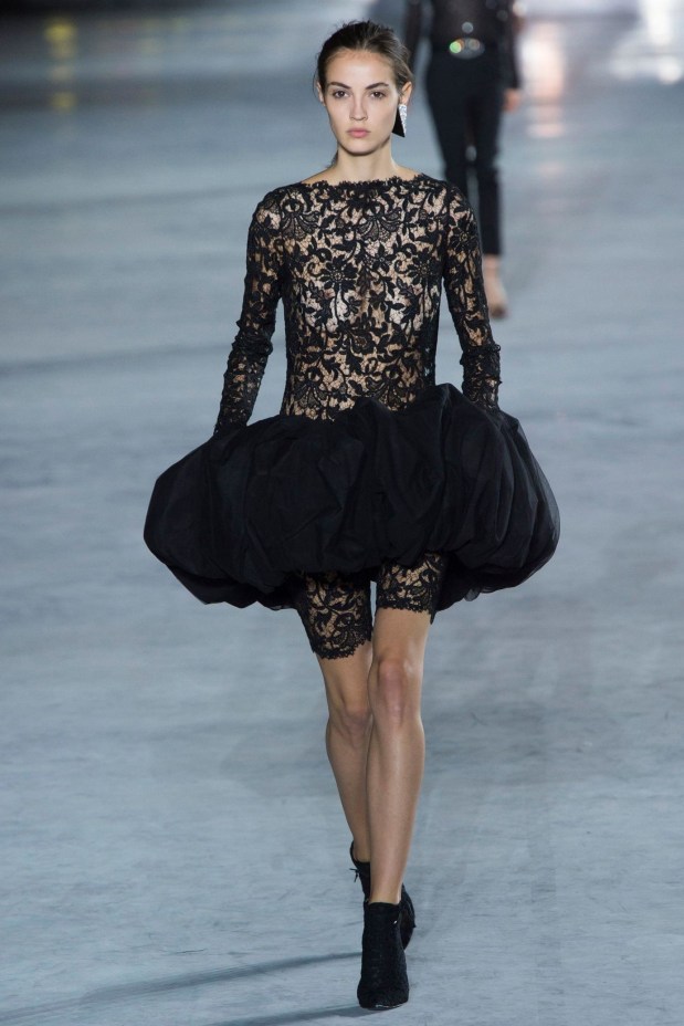 kim_1101_jpg_1521_north_1382x_black