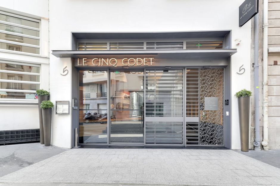 leonardo-1957004-03_hotel_entrance_S-image