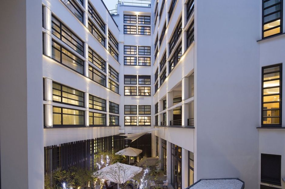 leonardo-1957004-08_patio_S-image