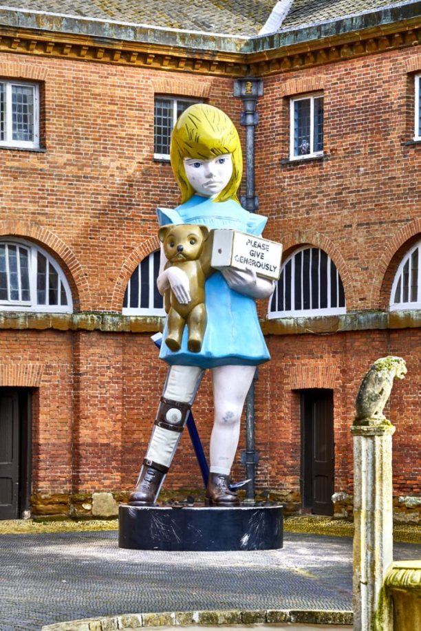 HIRST-_H1_8177-683x1024