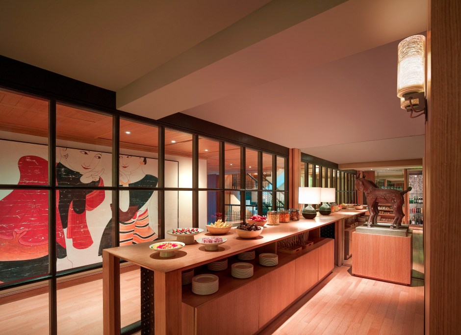 Grand Hyatt Erawan Bangkok_Grand Club Lounge_Food Station