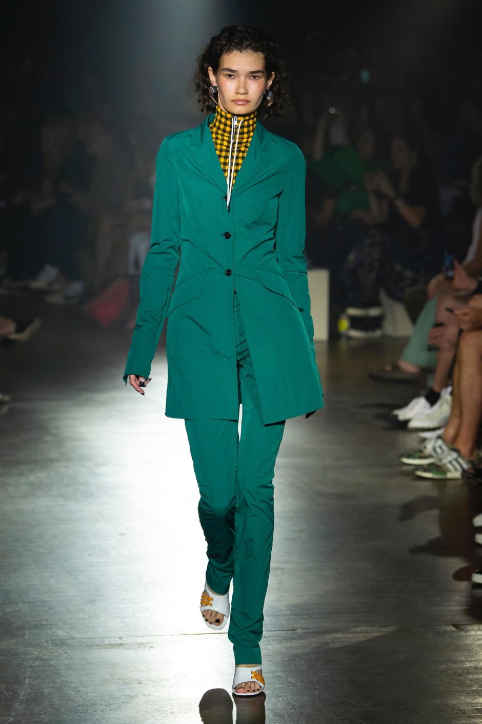 _ken0330_jpg_5372_north_1382x_black (1).jpg