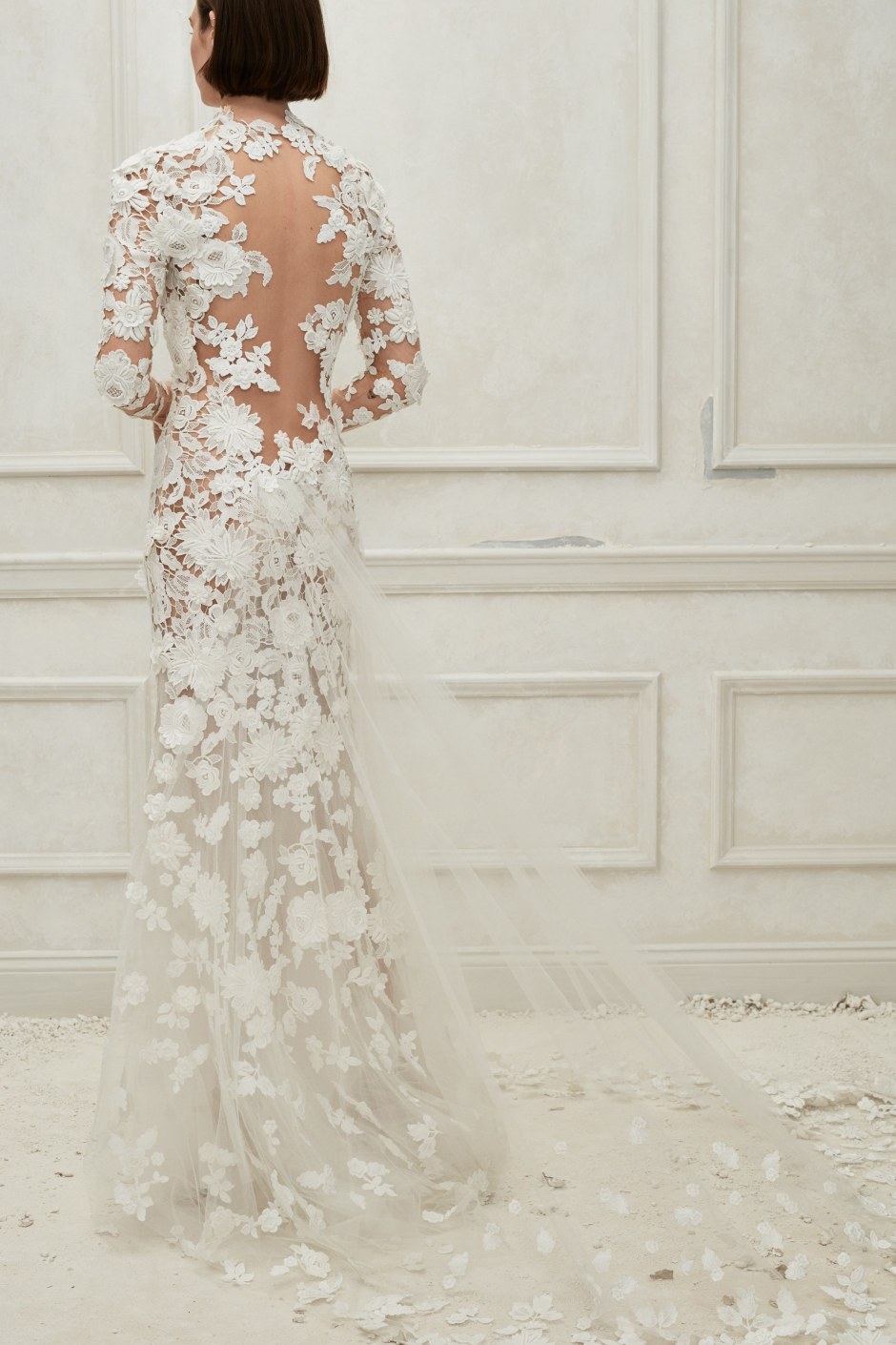 00006-oscar-de-la-renta-fall-2019-bridal