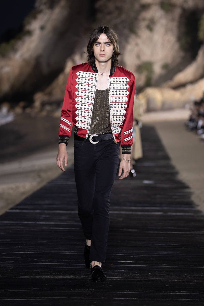 SAINT LAURENT_MEN_SS20_RUNWAY_15_LR